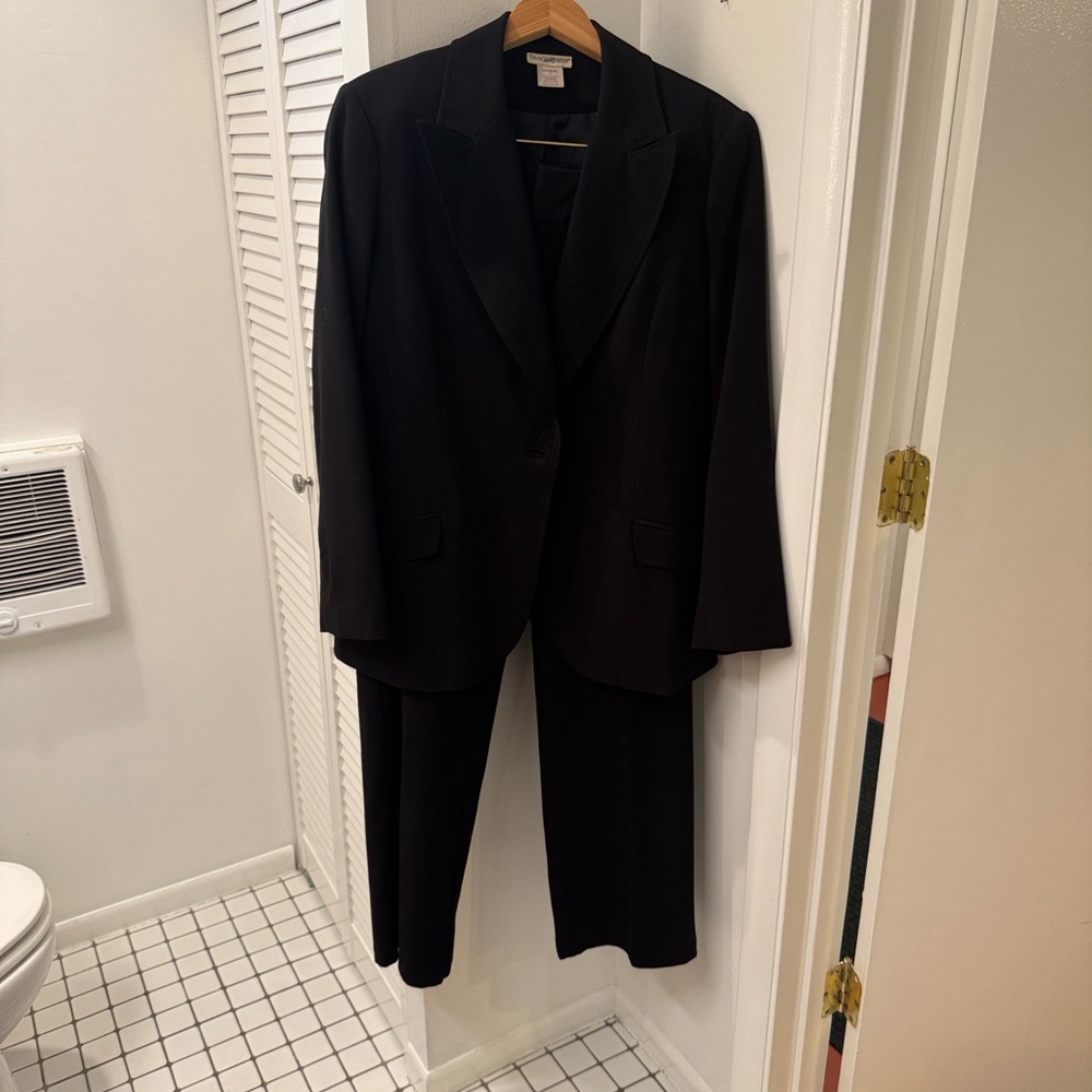 Travelsmith black jacket size 14 and matching pants size 12